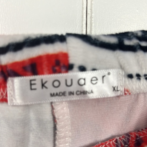 Ekouaer Womens Christmas Pajamas XL Red White Black Reindeer Trees Stripe Soft - Picture 10 of 16